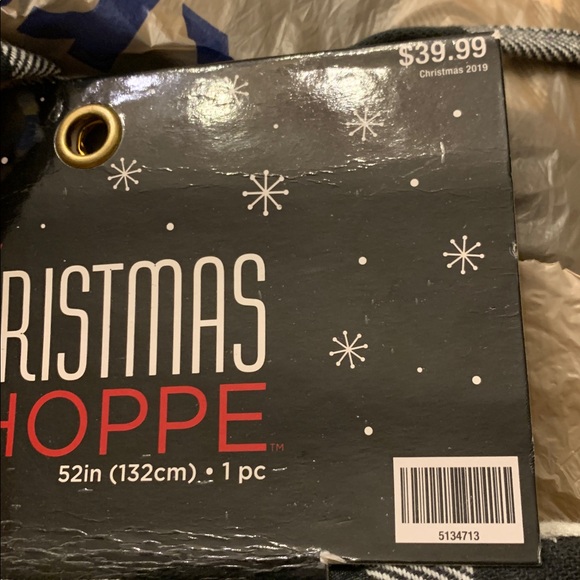 The Christmas Shoppe NWT black/white buffalo checked tree skirt - Picture 3 of 4